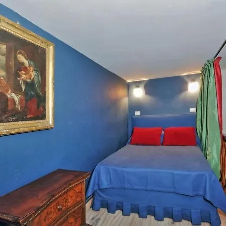 In Centre Via Gregoriana By Halldis * Roma