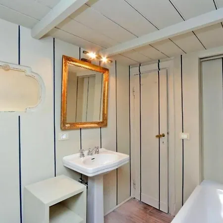 In Centre Via Gregoriana By Halldis Apartamento Roma