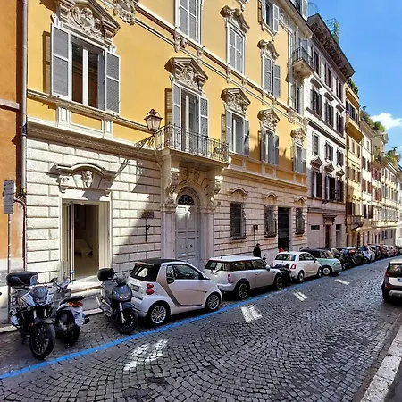 In Centre Via Gregoriana By Halldis